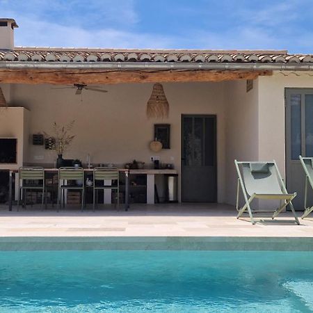 Appartement Dans Un Mas Provencal Renove Saint-Hilaire-dʼOzilhan المظهر الخارجي الصورة
