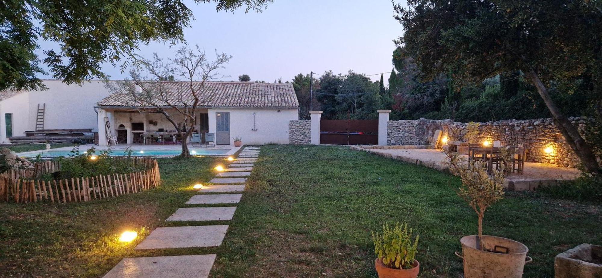 Appartement Dans Un Mas Provencal Renove Saint-Hilaire-dʼOzilhan المظهر الخارجي الصورة